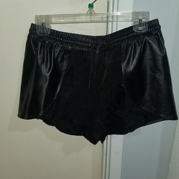 BLANKNYC Denim Faux Leather  Waist Shorts small - Picture 10 of 11